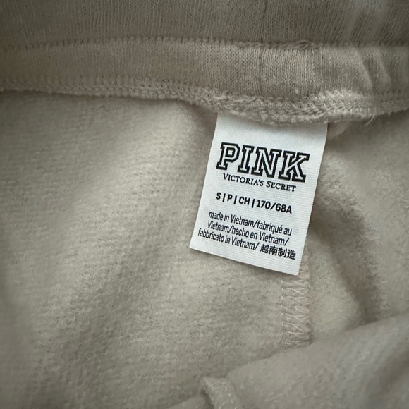 VS PINK beige joggers! - Picture 8 of 8